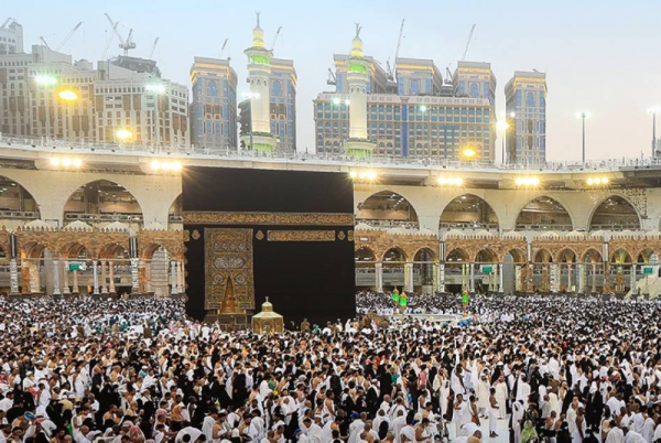 السعودية.. إتاحة تصاريح العمرة في العشر الأواخر من رمضان
