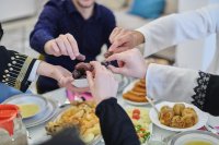 هل يجوز لمن بلغ الستين الافطار في رمضان؟ الإفتاء تجيب