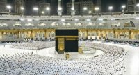 مغادرة فوج من بعثة ولي العد لأداء مناسك العمرة