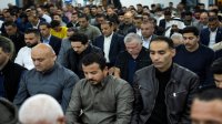 الملك وولي العهد يؤديان صلاتي العشاء والتراويح