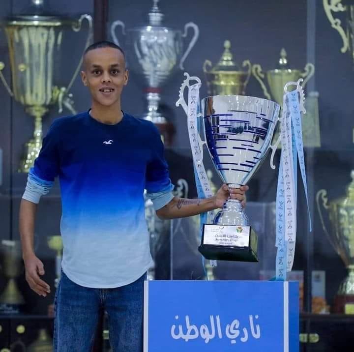 وفاة أحد أبرز مشجعي النادي الفيصلي
