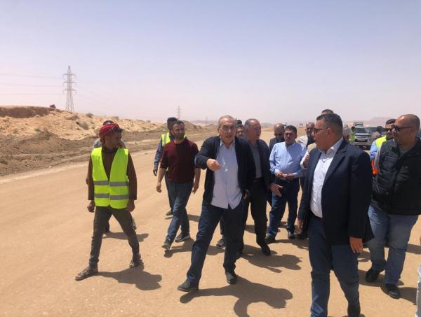 أبو السمن يؤكد ضرورة انجاز تأهيل الاجزاء المتبقية من الصحراوي
