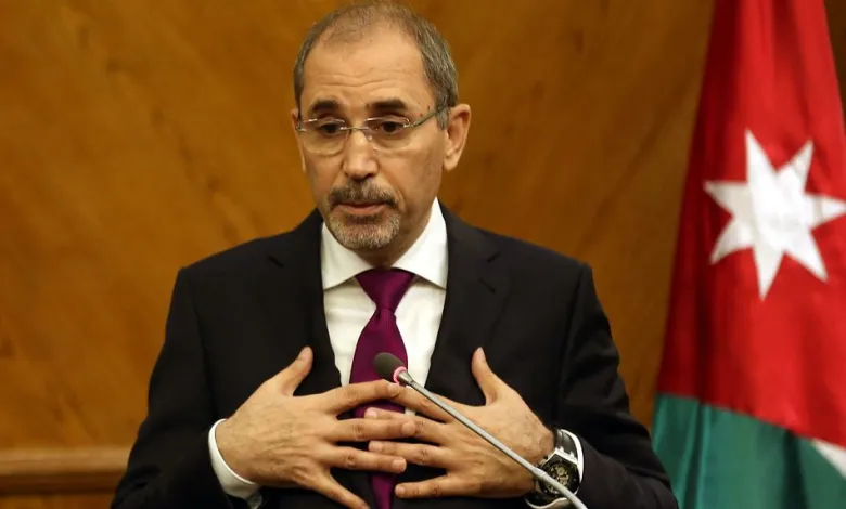 الصفدي يبدأ زيارة إلى قبرص