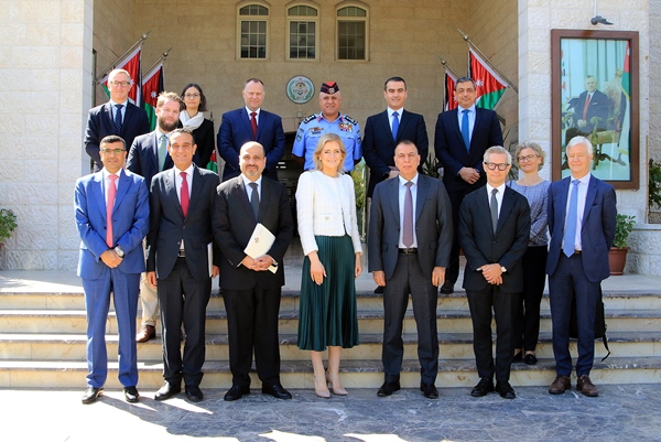 وزير الداخلية يلتقي وزيرة العدل النرويجية