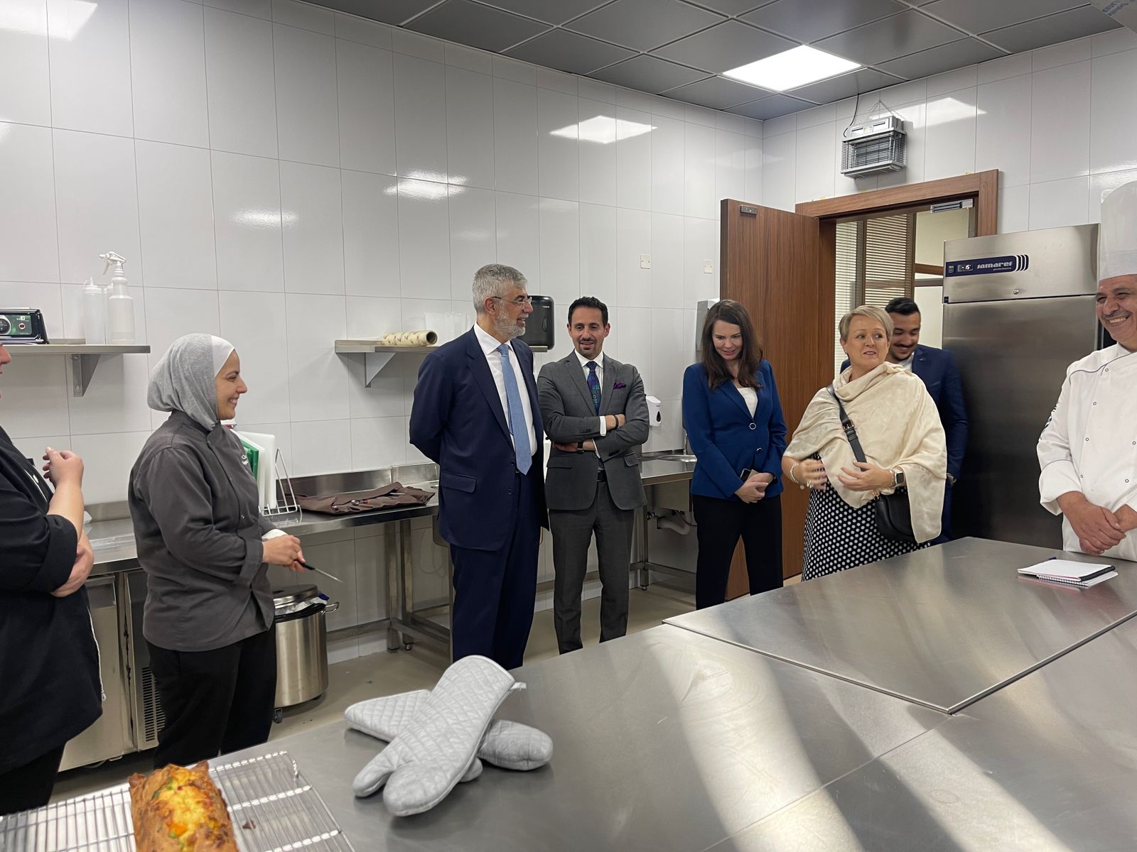   كلية فنون الطهي والضيافة في عمان الاهلية تستقبل وفدا من أكاديمية Accor العالمية