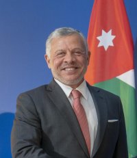 الملك يضع حجر الأساس لمركز التميز السياحي وترميم الآثار