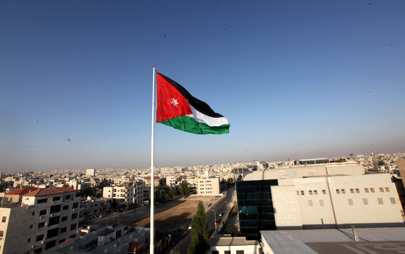 الحكومة تقرُّ السِّياسة الاستثماريَّة للأعوام 2023 – 2026