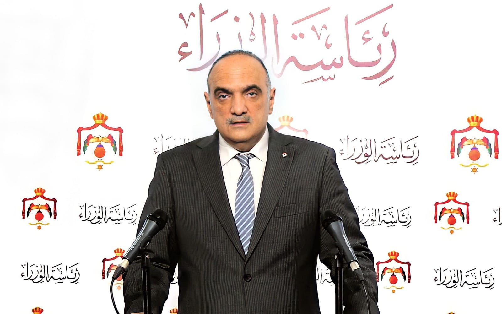 مسؤول اسبق: على الحكومة تحسين أدائها لجذب الاستثمار