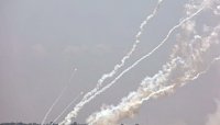 إصابة 4 مستوطنين بجروح جراء سقوط صواريخ في غلاف غزة ونتيفوت