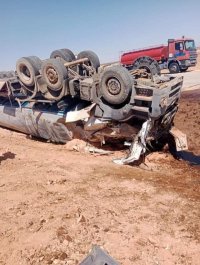 وفاة ثلاثيني بحادث تدهور صهريج على طريق الشيدية