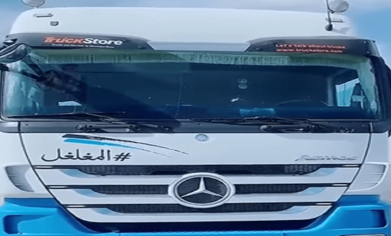 كلمة “المغلغل” تتسبب بمخالفة وحجز رخصة سائق شحن.. ما القصة؟ فيديو