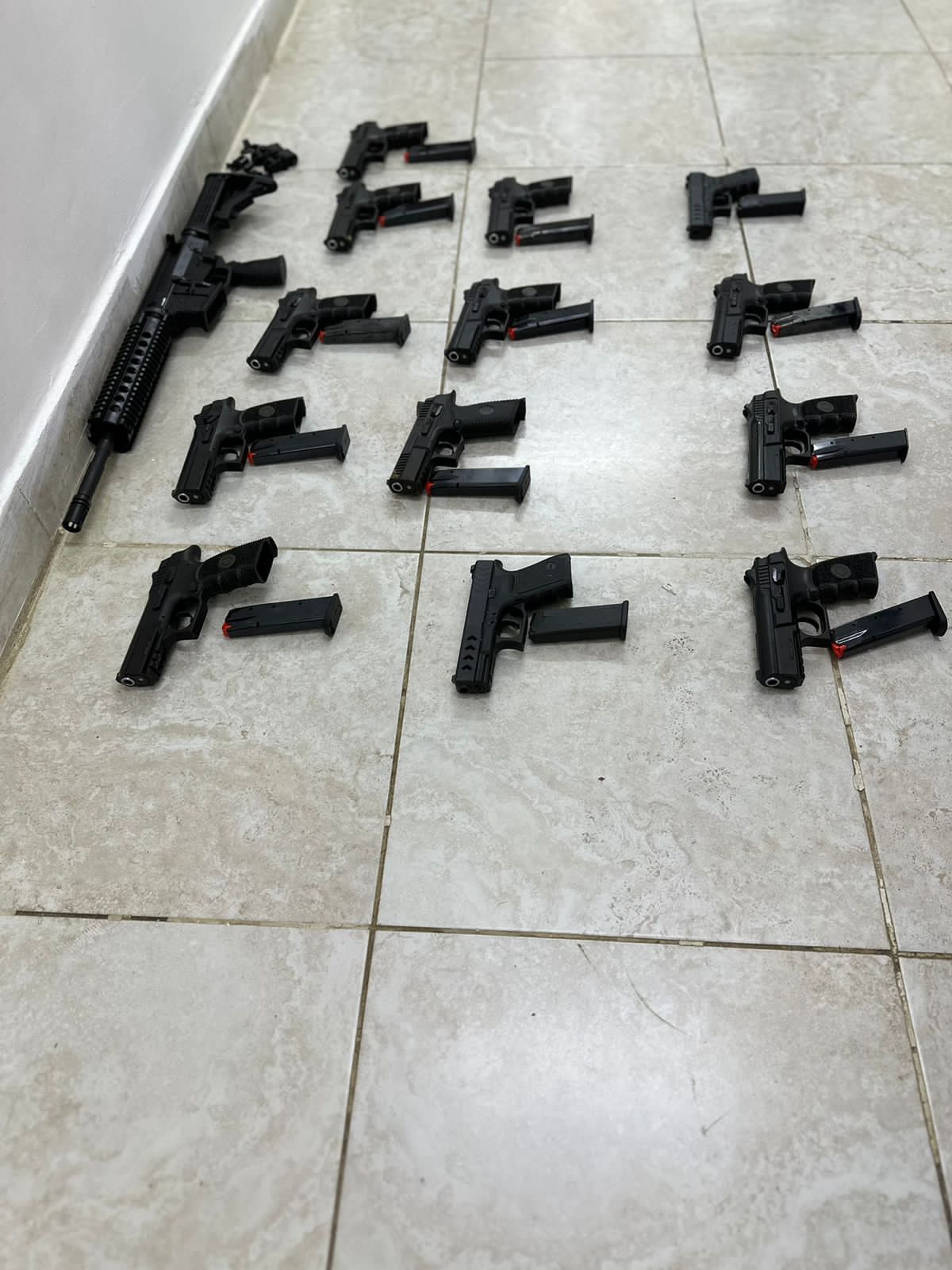 بالصور.. القبض على مشتبه بهم بـ"تجارة المخدرات" في عدة مناطق خلال 24 ساعة