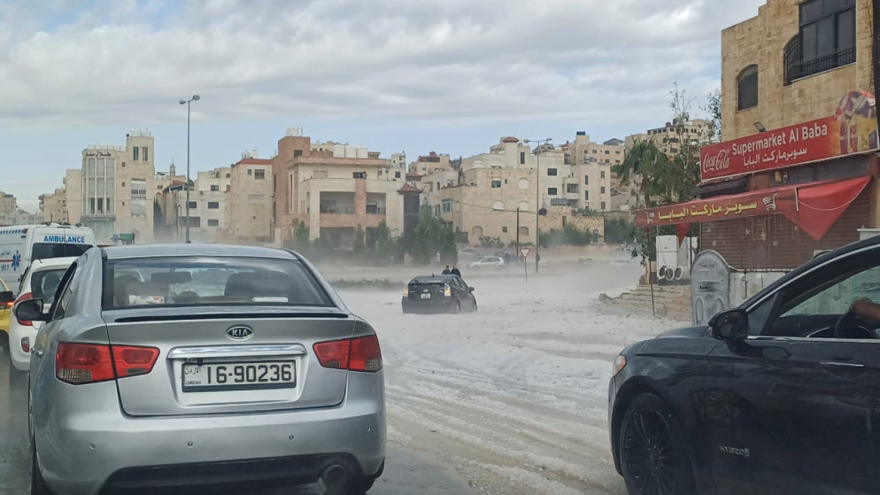 إعادة فتح طرق في مأدبا والكرك والبترا والعقبة