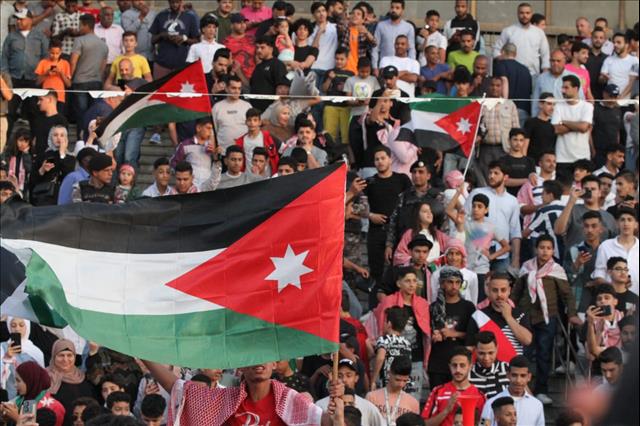 الأردن يبدأ الاحتفالات الرسمية بزفاف ولي العهد غدا