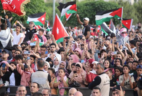حضور جماهيري كبير في حفل حدائق الملك عبدالله الثاني بالمقابلين (صور)