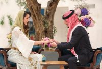 حديث بعده لقاء ثم تواصل .. بداية قصة زفاف ملكي