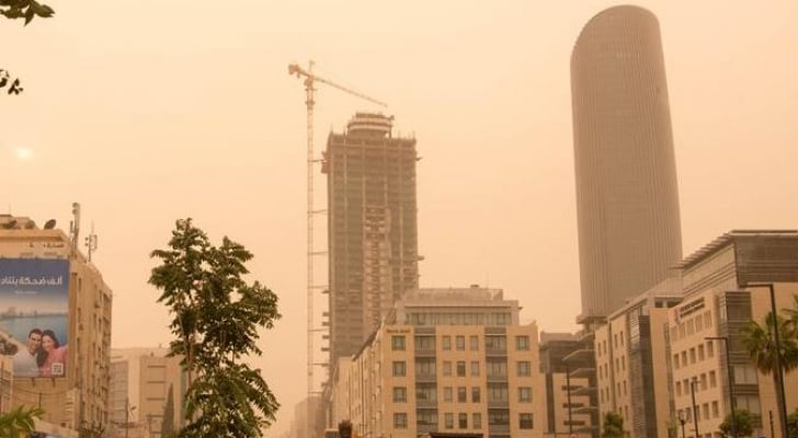 الأردن: أمطار مفاجئة ورعد في عدة مناطق وسط أجواء حارة