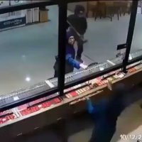 سلب مشغل صياغة الذهب في الخليل.. تفاصيل