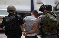 بالاسماء.. الاحتلال يعتقل 15 فلسطينيا من المغير شرق رام الله