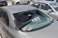 شاهد .. تحطم زجاج مركبة بسبب علبة معطر بالكرك