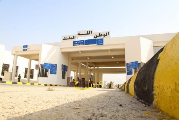 شاهد.. إحباط تهريب 67 كغم حبوب مخدرة عبر جمرك جابر
