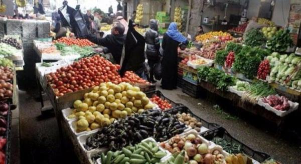 أسعار الخضار والفواكه في السوق المركزي السبت