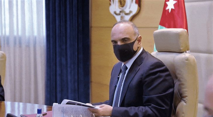 حكومة الخصاونة عينت 106 أشخاص بمناصب قيادية .. و303 رحلات سفر لاعضائها
