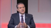 وزير الصحة يقاضي طبيبا طالب بإقالته