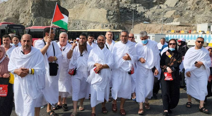 الحجاج الفلسطينيون يصلون مكة لأداء مناسك الحج