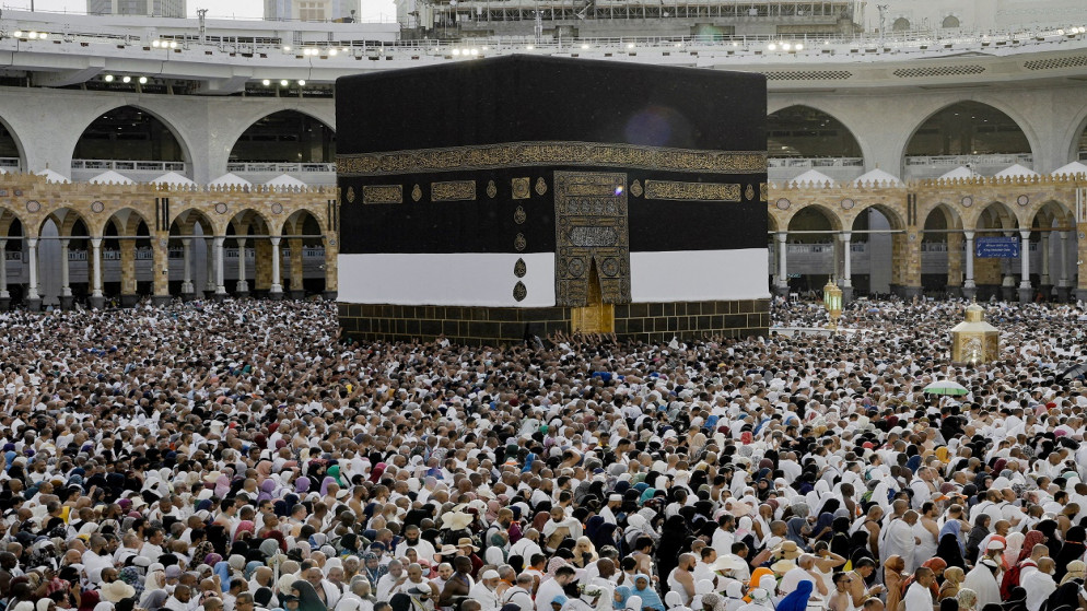 السعودية تصدر مليون و800 ألف تأشيرة إلكترونية للحج