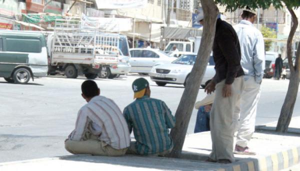 حملات لضبط العمالة المخالفة .. وغرامات تصل 800 دينار