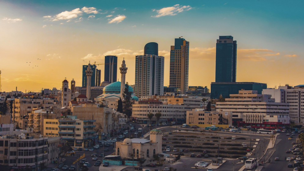 الاقتصاد الوطني يسير باتجاه النمو الإيجابي وتصاعد مؤشراته