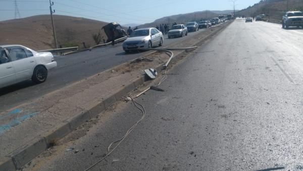 وفاة و4 اصابات بتدهور مركبة على طريق العدسية باتجاه البحر الميت