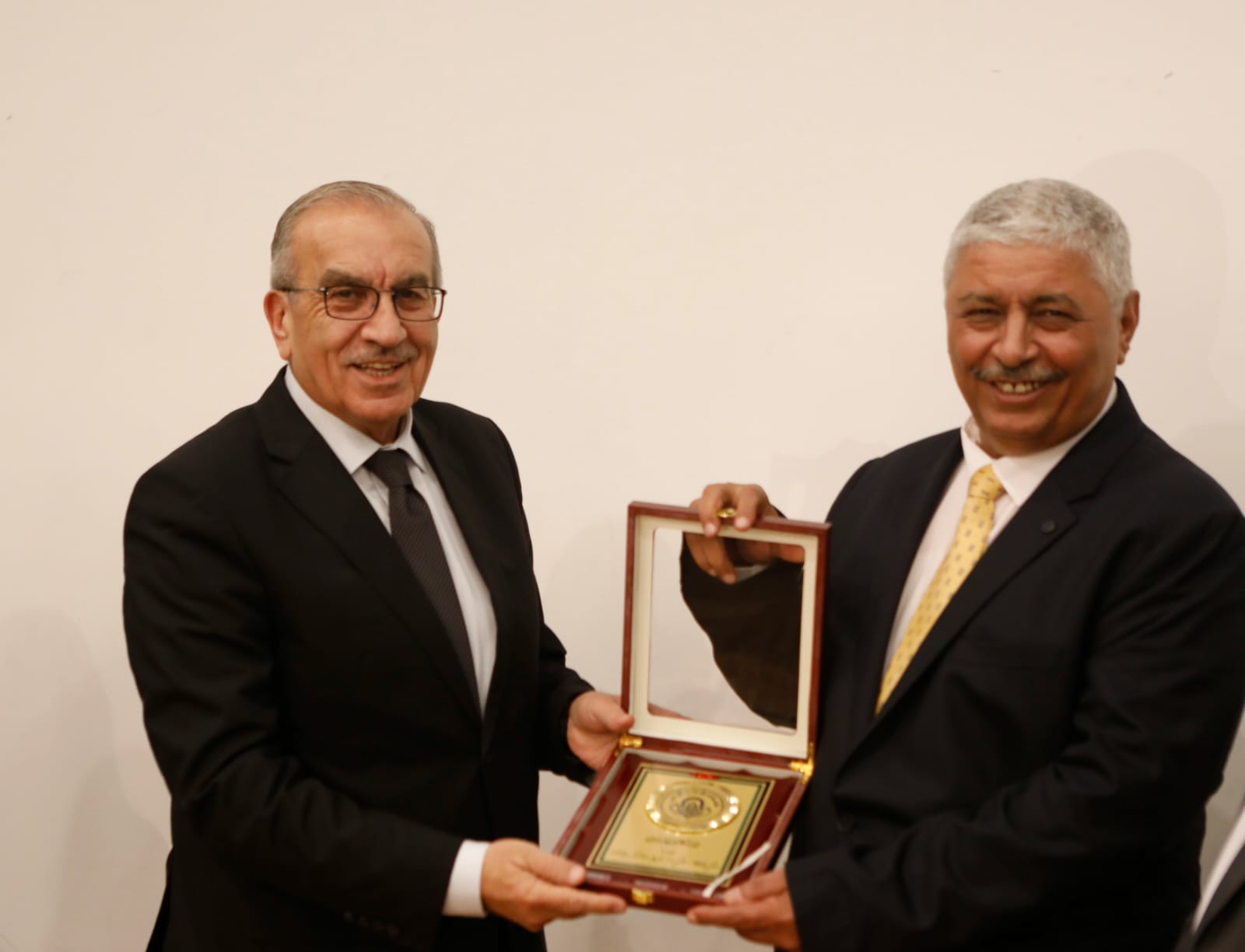 وزير الأشغال يفتتح  يوما علميا حول "التحكيم الهندسي"