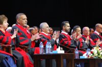  أ.د.حمدان يرعى احتفال اليوم الاول لجامعة عمان الاهلية بتخريج طلبتها من الفوج 30