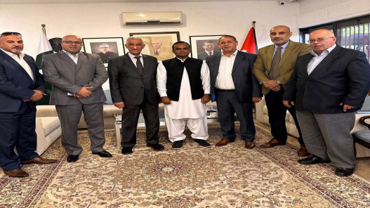 نقابة تجار الأثاث تبحث تطوير التعاون التجاري مع باكستان