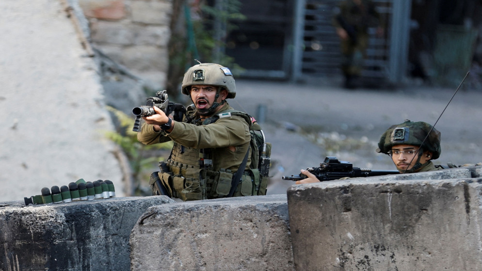 استشهاد 3 فلسطينيين بعد استهداف مركبتهم في نابلس