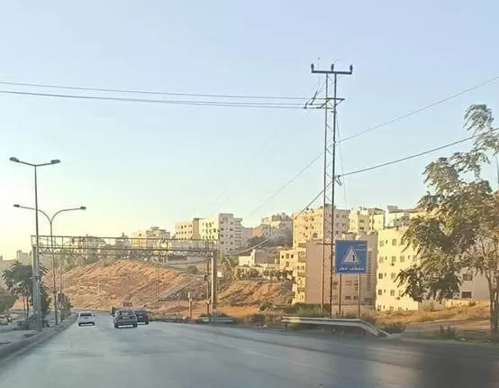 قرض كويتي لإعادة تأهيل شارع الأردن