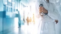 الأردن يبدأ بإجراءات اعتماد كليات الطب في سوريا