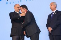 الاردنية السويدية (جوسوي) تتسلم درع الصناعة الاردنية من رئيس الوزراء