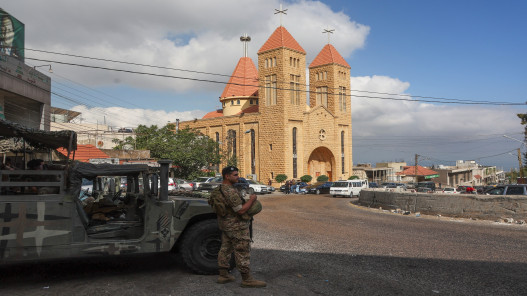 الجيش اللبناني يعلن مصادرة ذخائر من شاحنة لحزب الله غداة اشتباك سقط فيه قتيلان