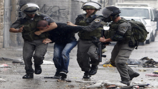قوات الاحتلال الإسرائيلي تعتقل 5 فلسطينيين من رام الله
