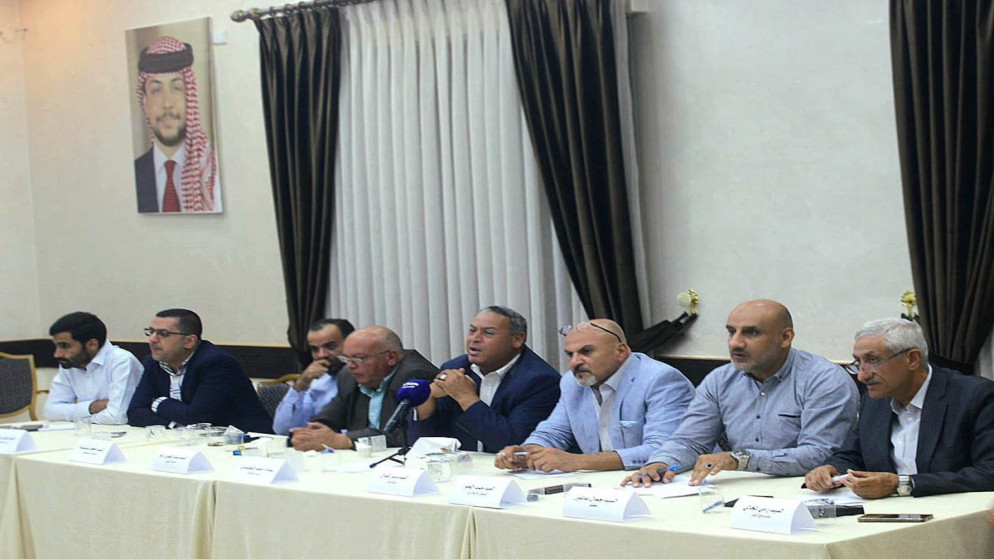 تجار ومصنعو الأثاث يبحثون آليات الحد من البيع بسعر التكلفة