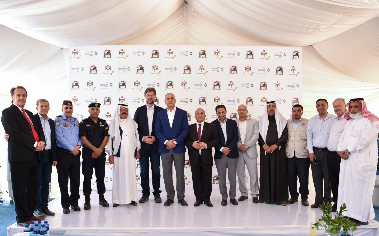 وزير البيئة والرئيس التنفيذي للبنك الأردني الكويتي  يفتتحان المتنزه البيئي في غابات زبود بمنطقة حسبان 