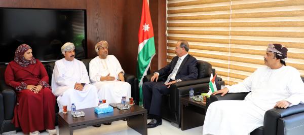 الشبول يلتقي رئيس وأعضاء جمعية الصحفيين العُمانية