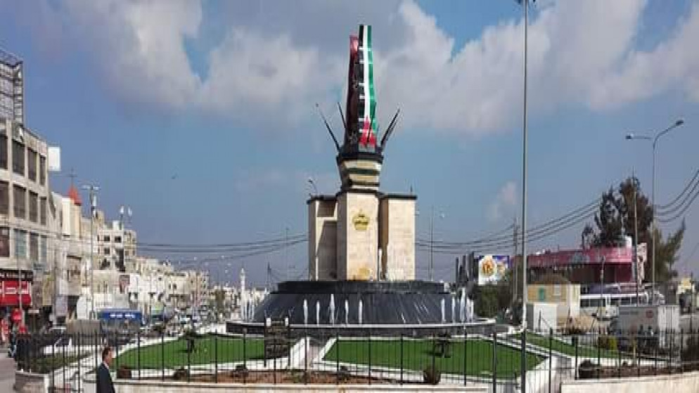 اتفاقية للبدء بمشروع مجمع نقل عام في محافظة الزرقاء