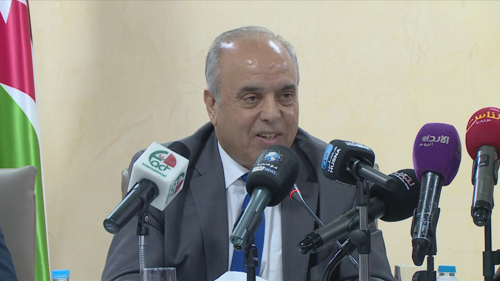 وزير التربية: ما نراه أمام المدارس مؤسف .. ومؤلم إذا الطفل لم يأخذ التطعيم