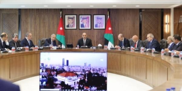 تسويات ضريبية لـ 394 شركة ومكلفا
