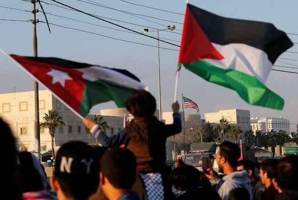 الخارجية: الحرب الاسرائيلية على غزة تدفع المنطقة الى "الهاوية"