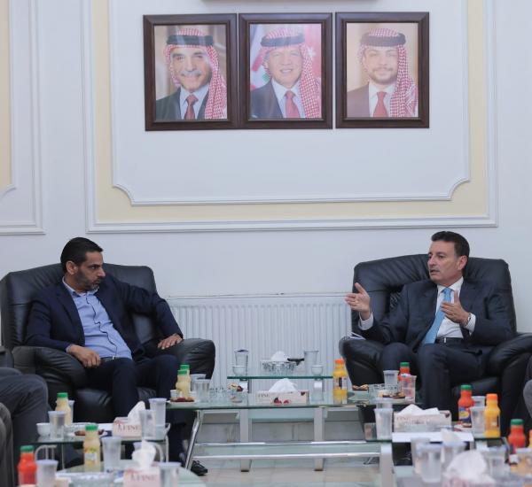 الصفدي ومكتب دائم النواب في زيارة لنقابة الصحفيين